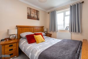 Bedroom- click for photo gallery